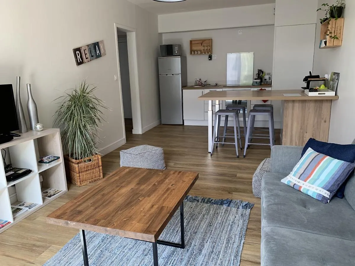 La casa de Sophie T3 avec jardinet, Parking privé - Port de Vannes Appartement