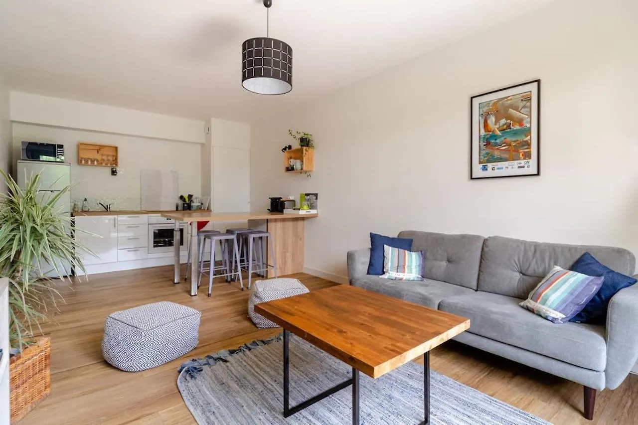 La casa de Sophie T3 avec jardinet, Parking privé - Port de Vannes Appartement